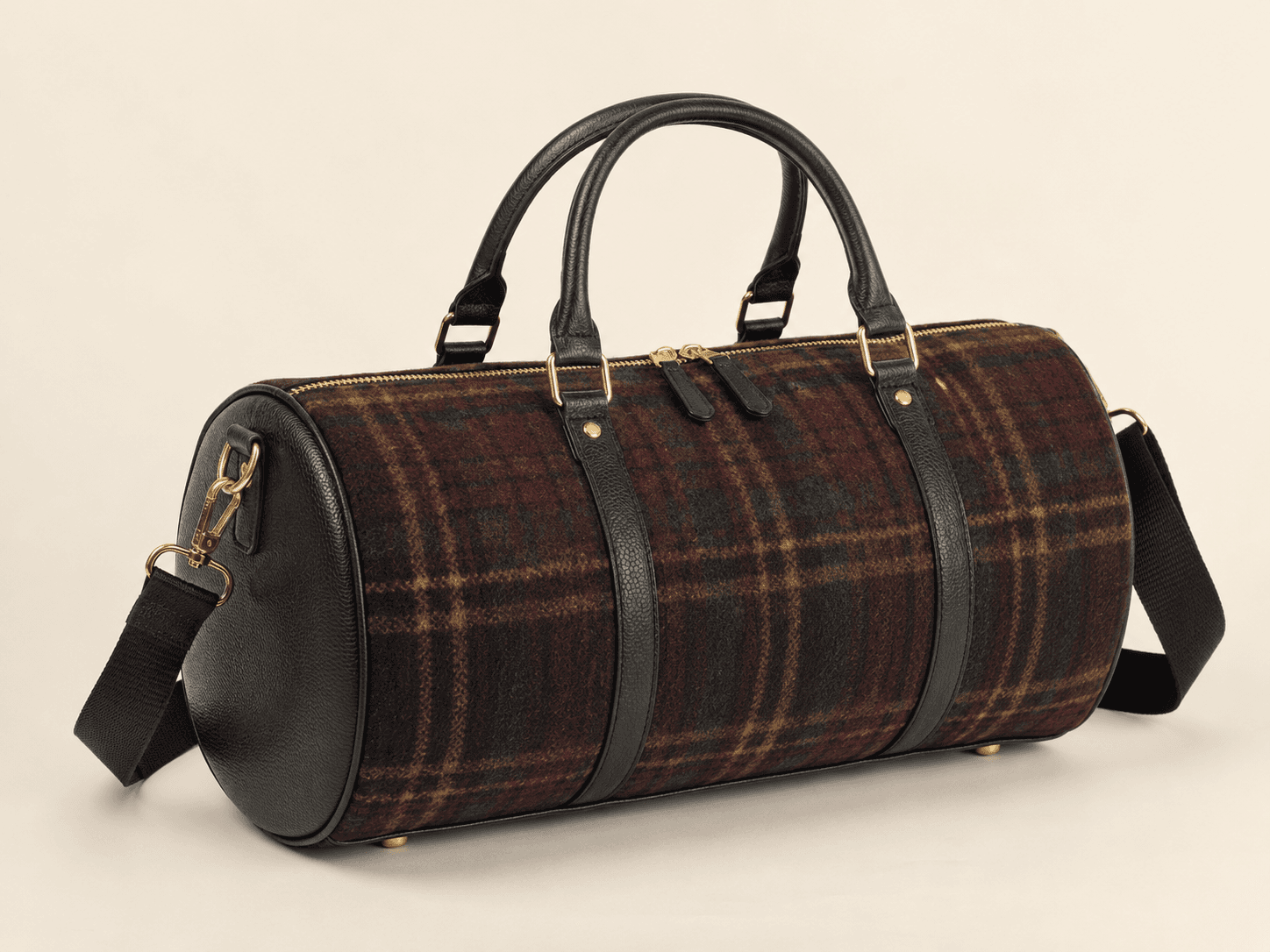 Burgundy tartan weekend duffle bag with black trim