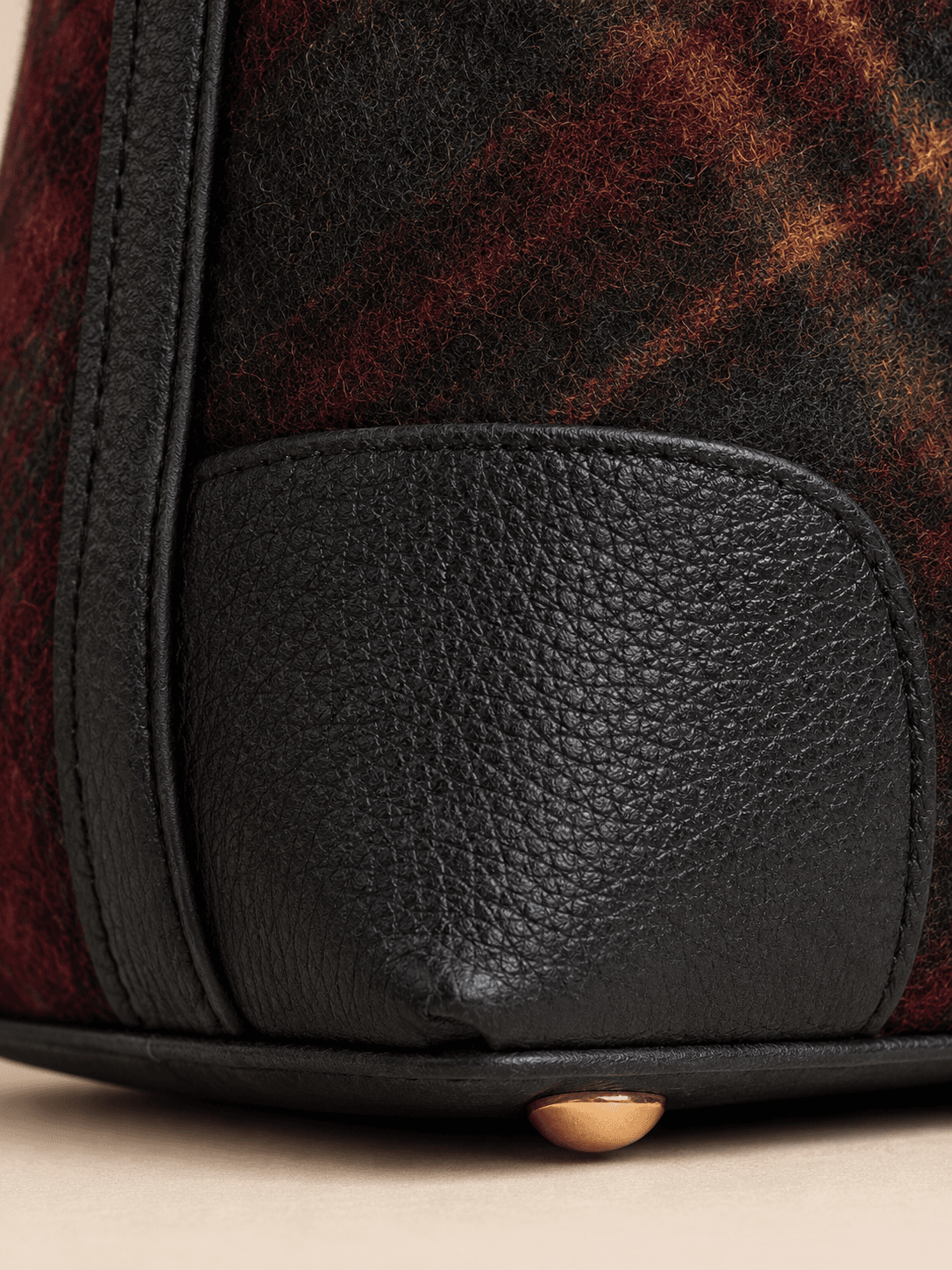 Custom Tartan Commuter Tote Bag detail corner foot