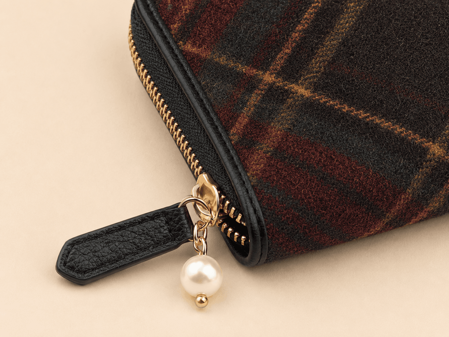 Custom Tartan Zip-Around Wallet detail zipper pearl